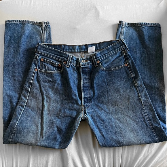 Vintage Levi’s 501’s - Picture 2 of 4